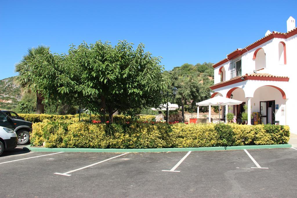Hostal La Zamora Carcabuey ภายนอก รูปภาพ