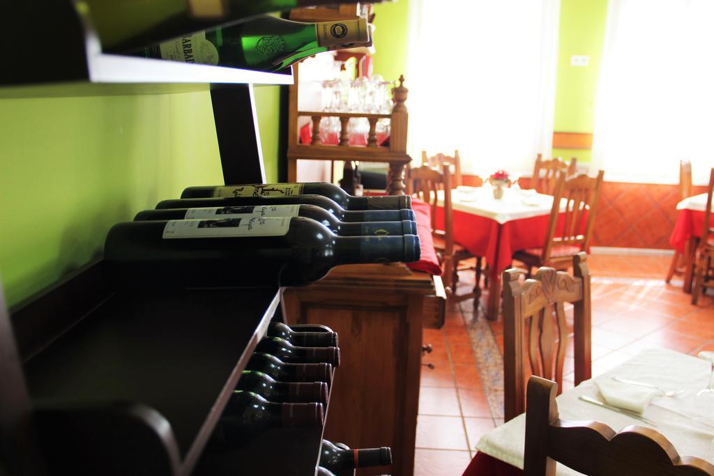 Hostal La Zamora Carcabuey ภายนอก รูปภาพ