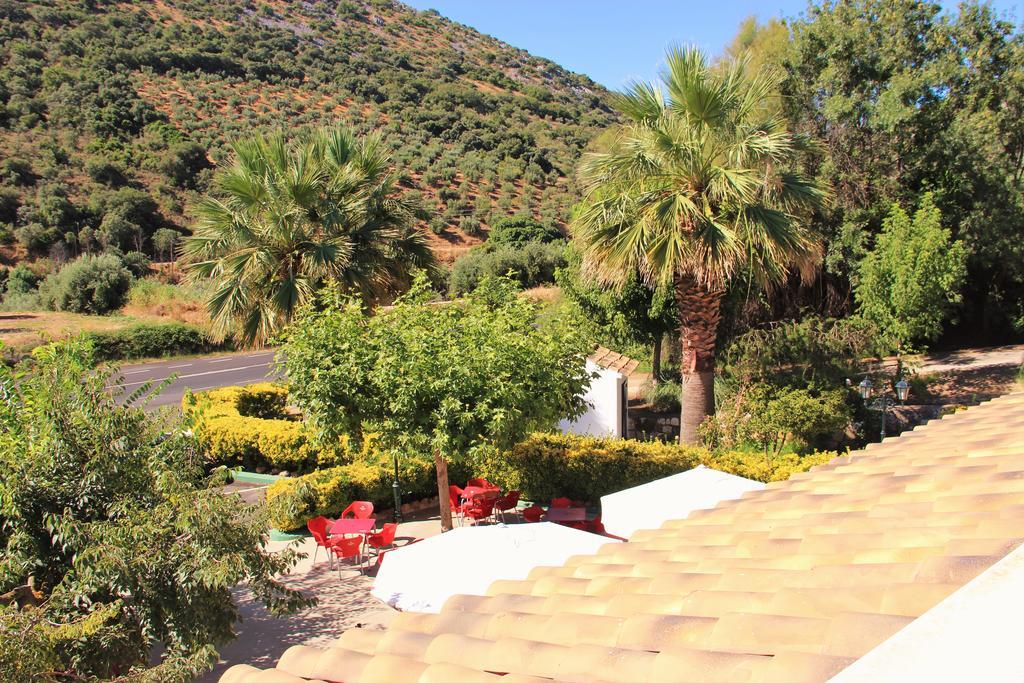 Hostal La Zamora Carcabuey ภายนอก รูปภาพ